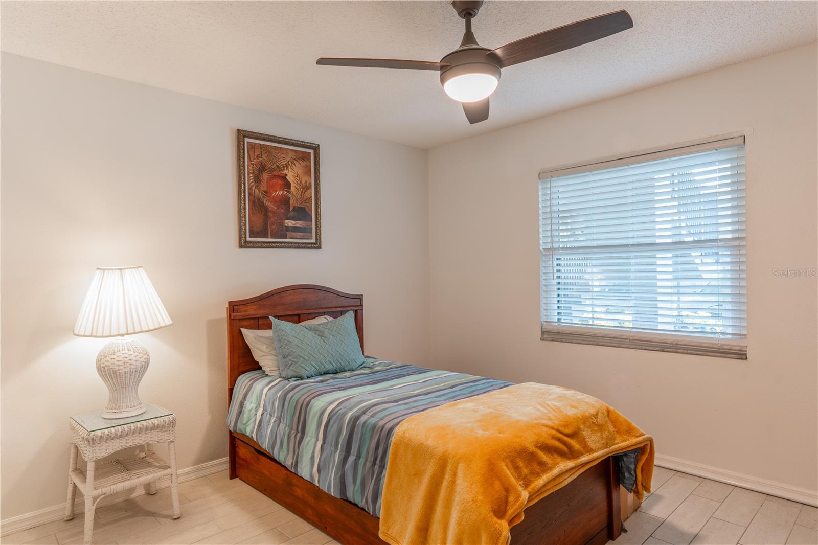 FOREST PARK CONDO - Residential