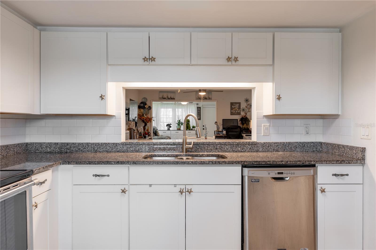 FOREST PARK CONDO - Residential