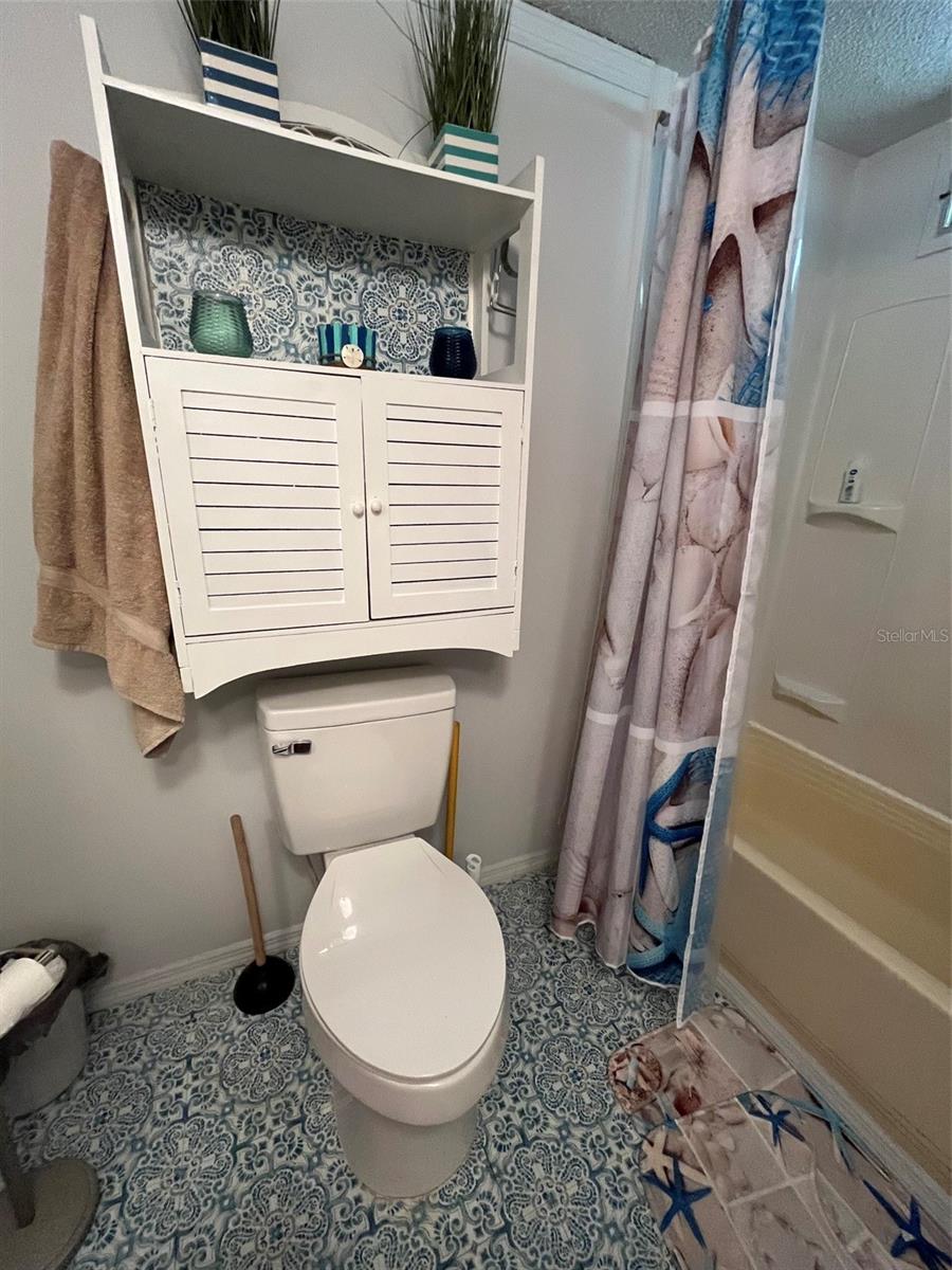 000653 - EAST COVE UNIT 1 - Residential