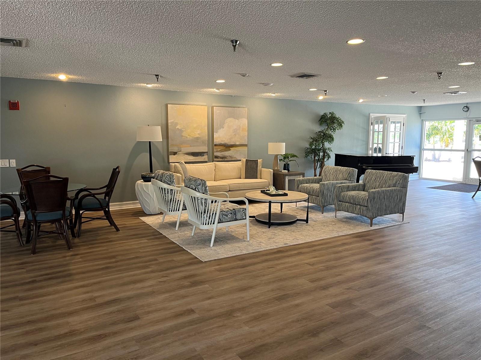 SAVANNAH CONDO - Residential