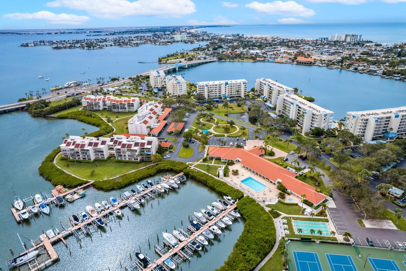 SAVANNAH CONDO - Residential