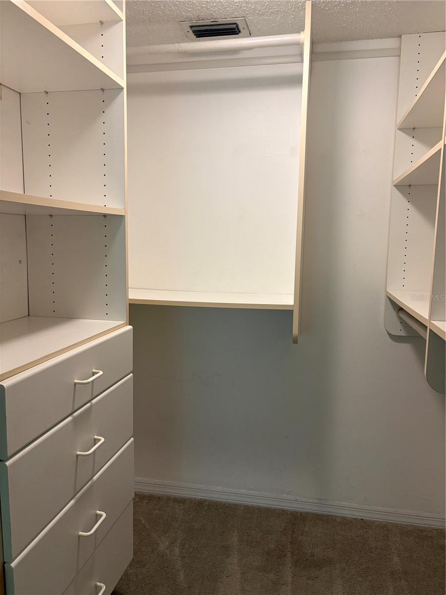 SAVANNAH CONDO - Residential