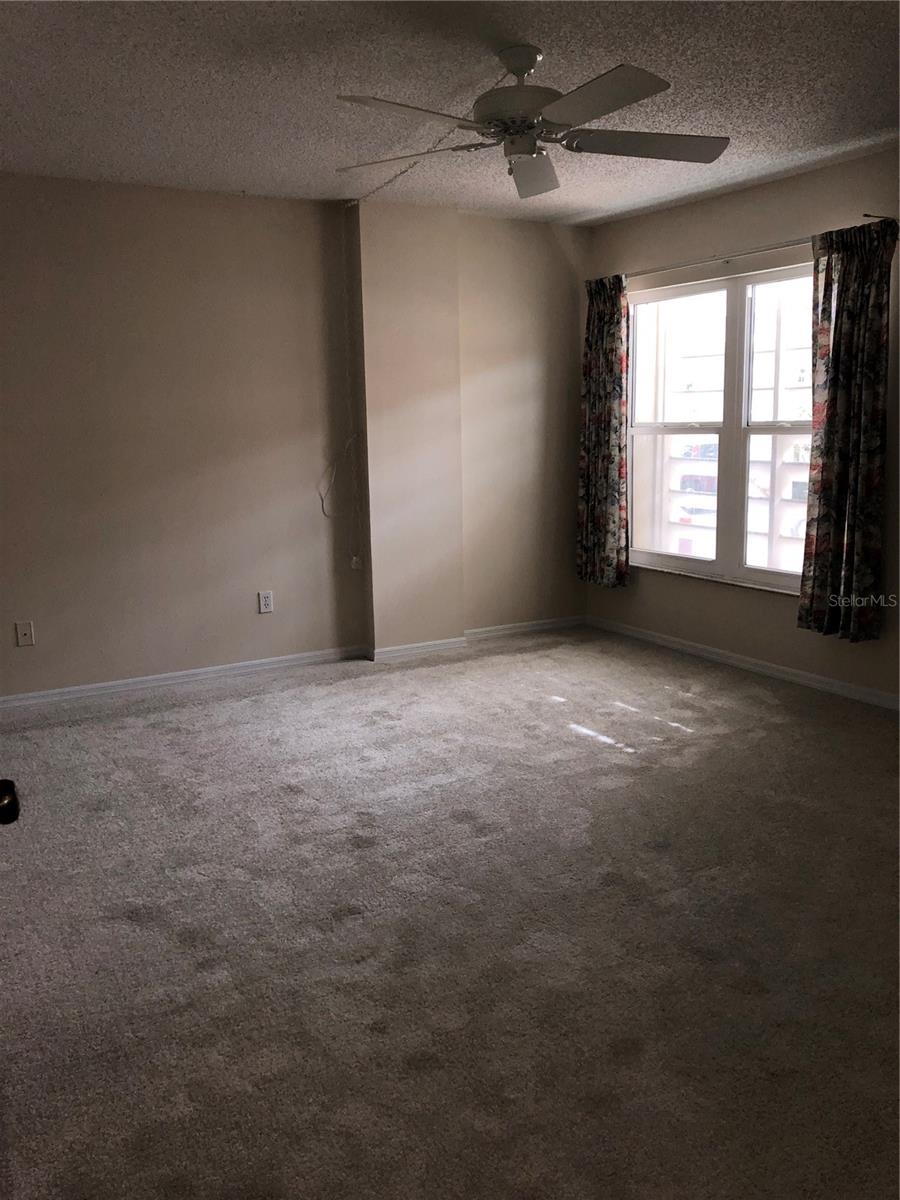 SAVANNAH CONDO - Residential