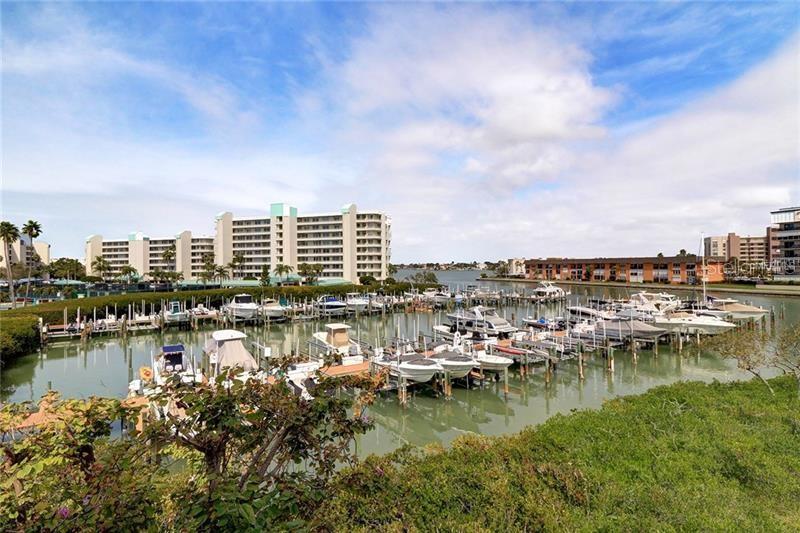 SAVANNAH CONDO - Residential