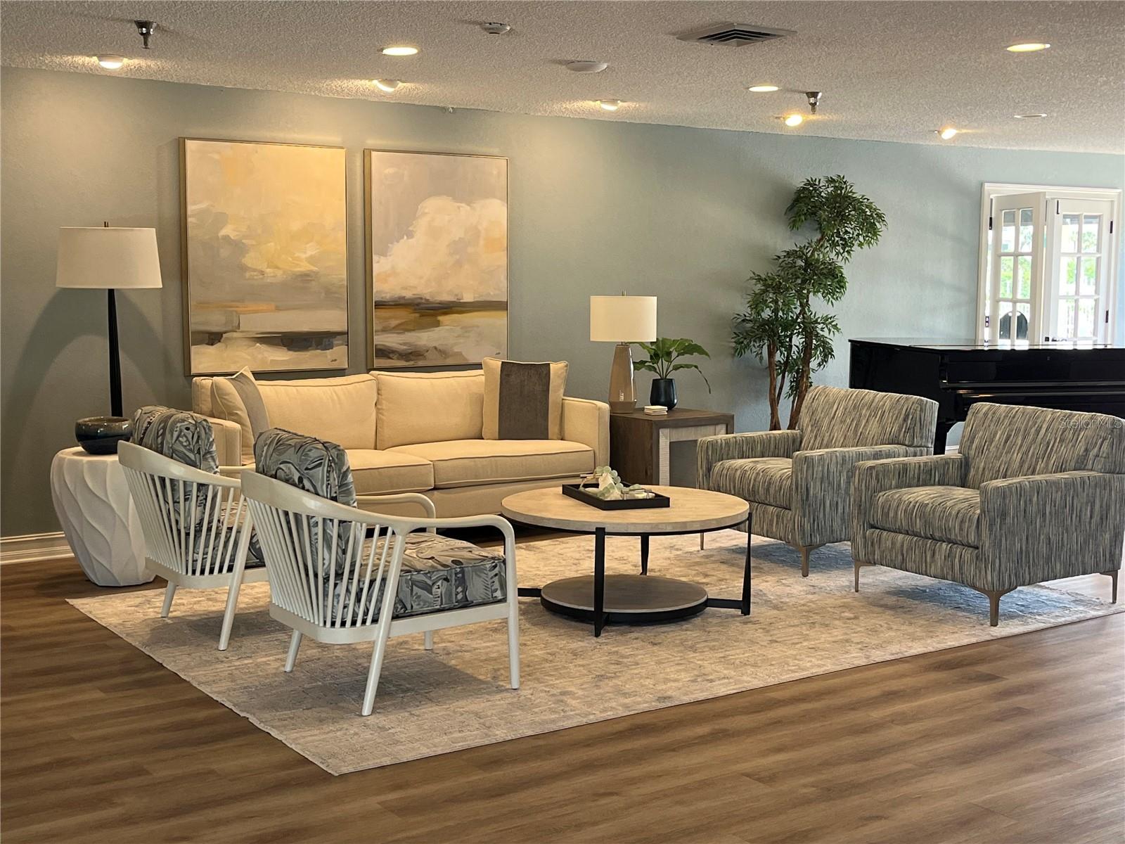 SAVANNAH CONDO - Residential