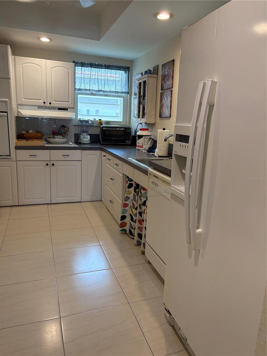 SAVANNAH CONDO - Residential
