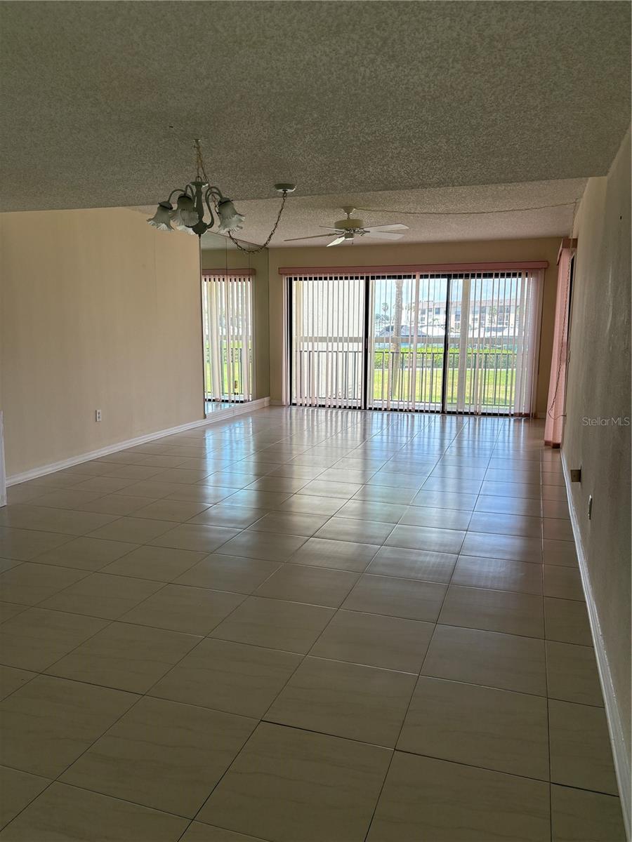 SAVANNAH CONDO - Residential