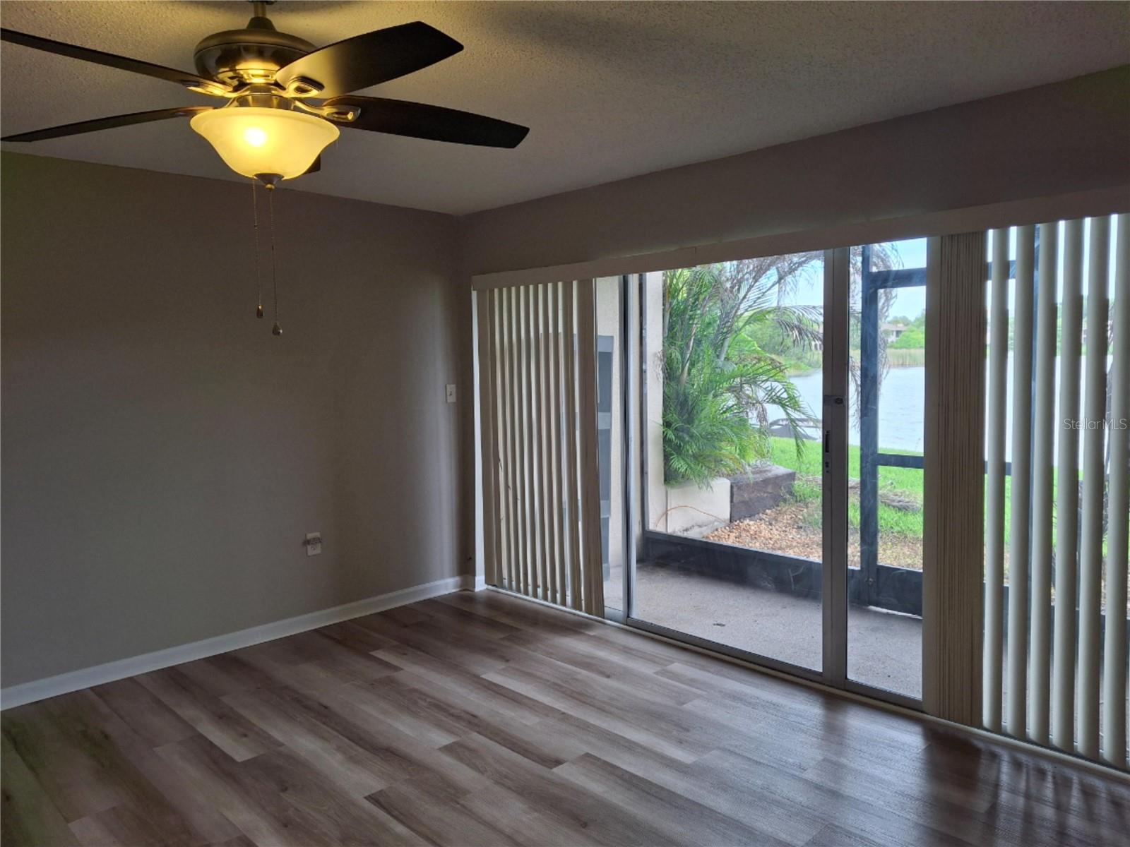 SANDY COVE - Residential