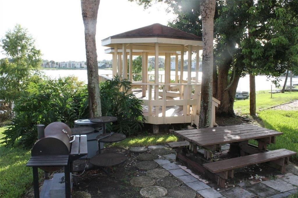 SANDY COVE - Residential