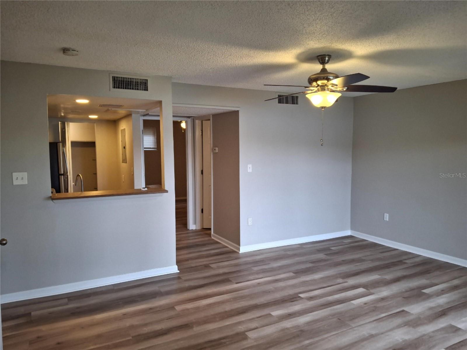 SANDY COVE - Residential