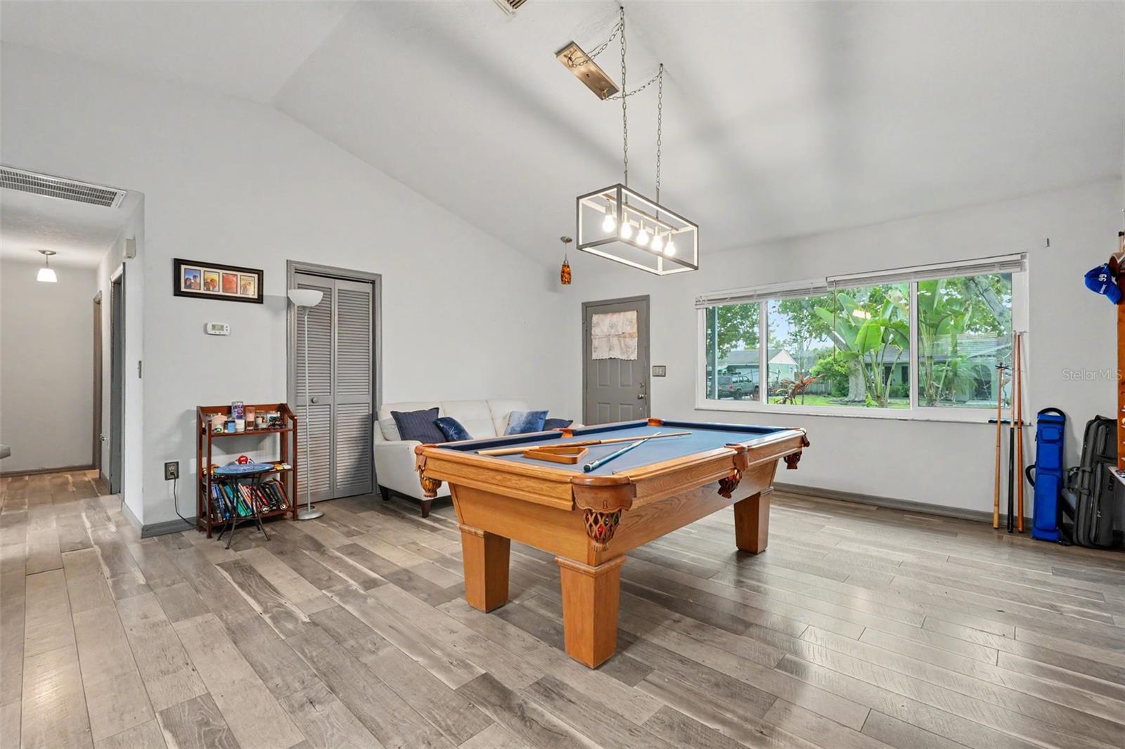 MEADOWS - Residential
