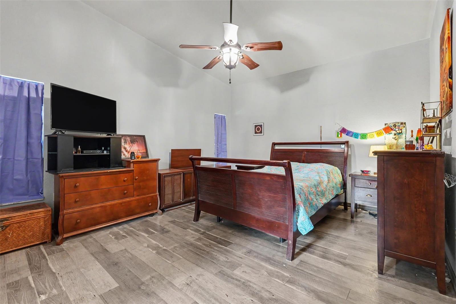 MEADOWS - Residential