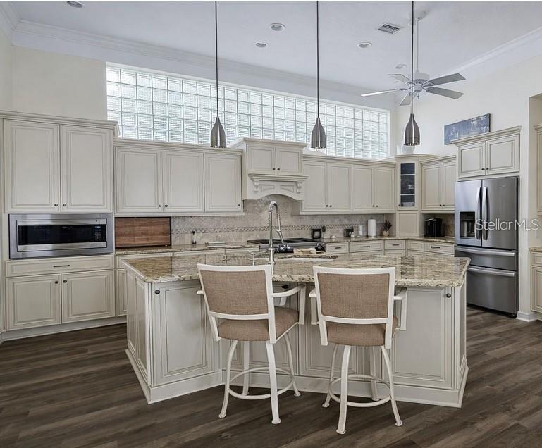 LYNWOOD GLEN - Residential