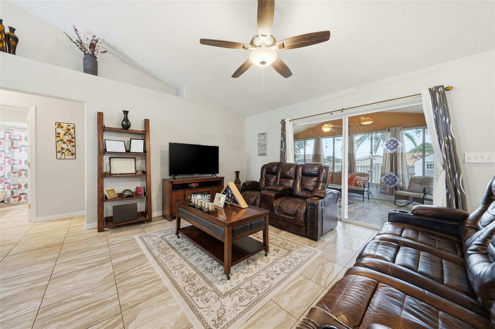 LOUISA POINTE PH I - Residential
