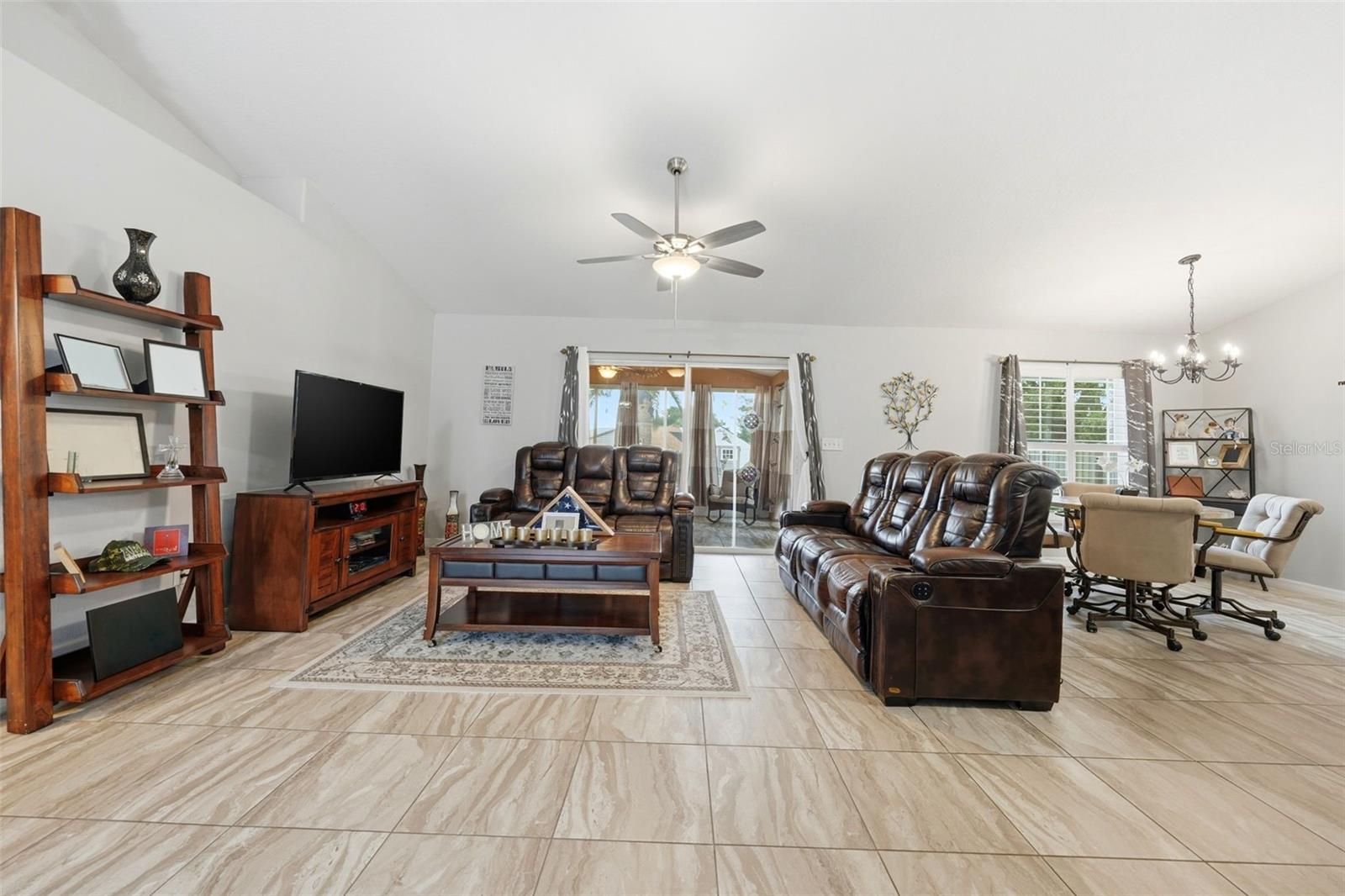 LOUISA POINTE PH I - Residential
