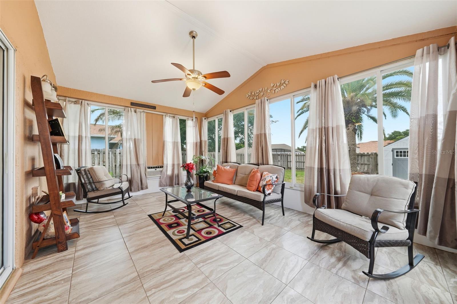 LOUISA POINTE PH I - Residential