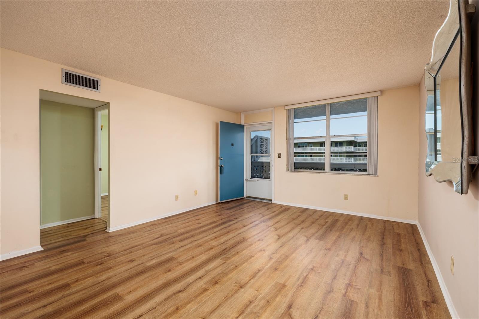 WINSTON PARK NORTHEAST - Residential