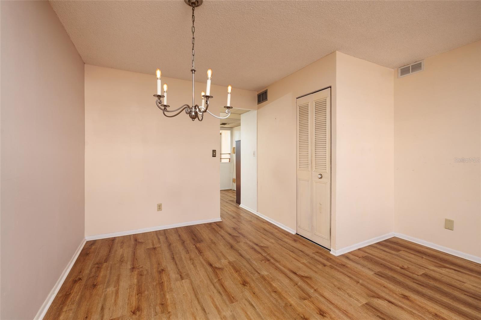 WINSTON PARK NORTHEAST - Residential