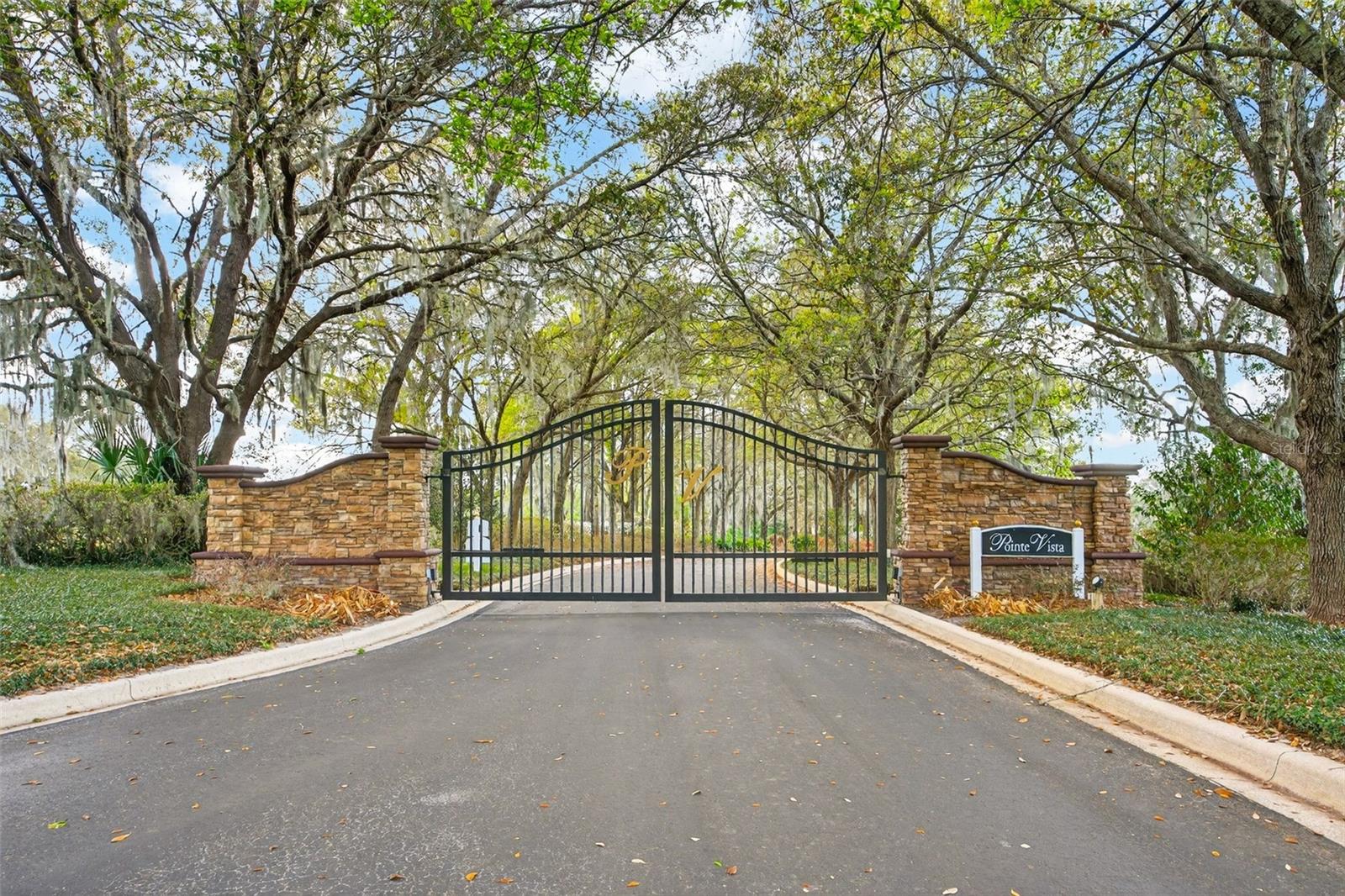 POINTE VISTA CONDO - Residential