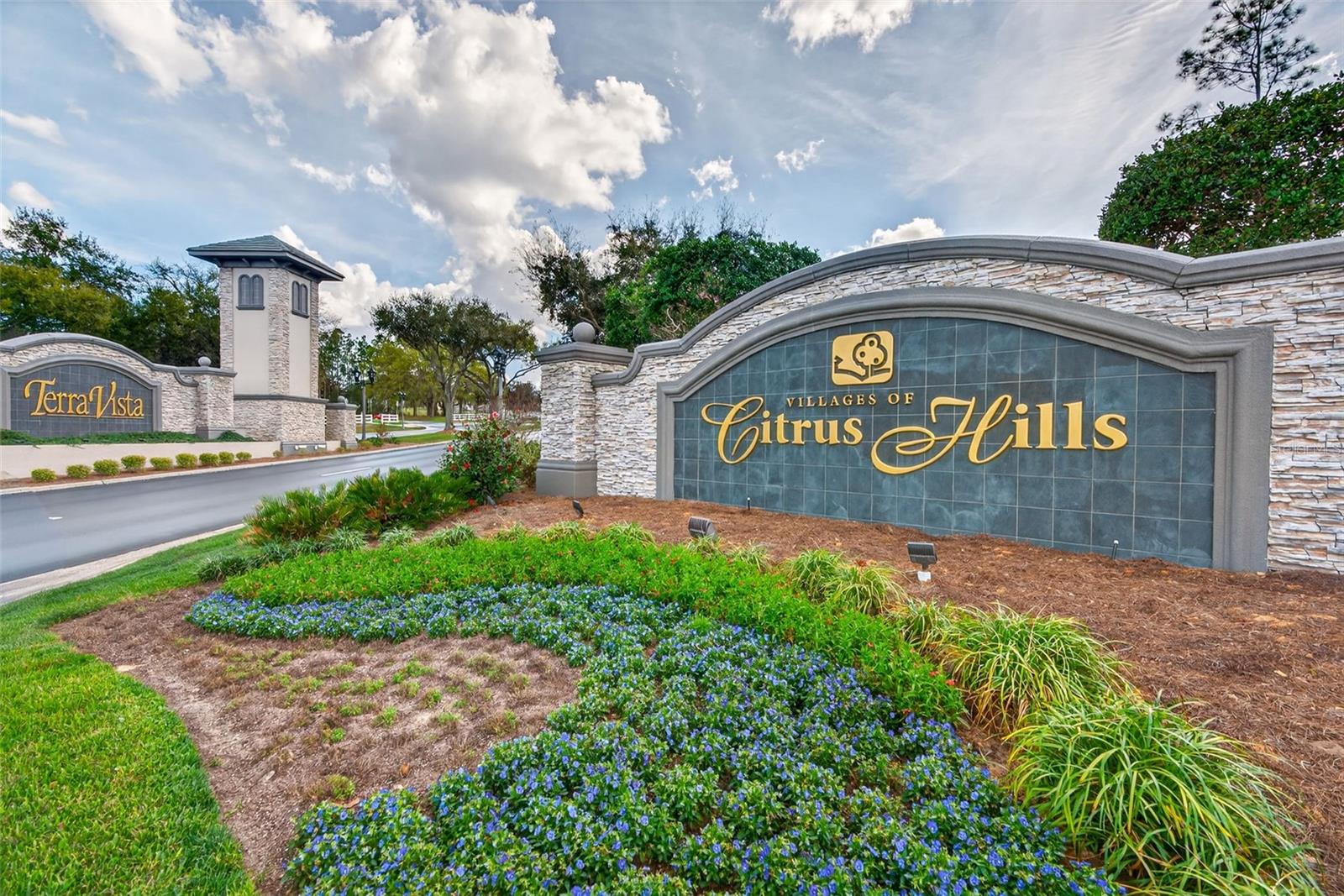 POINTE VISTA CONDO - Residential