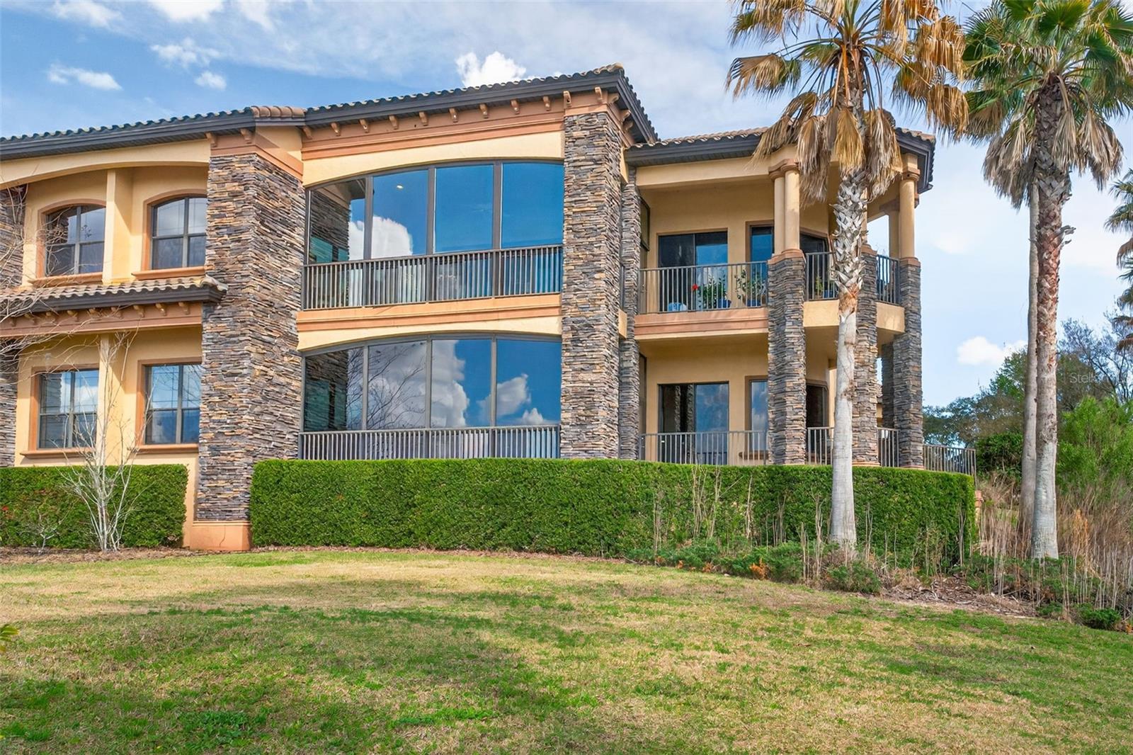 POINTE VISTA CONDO - Residential