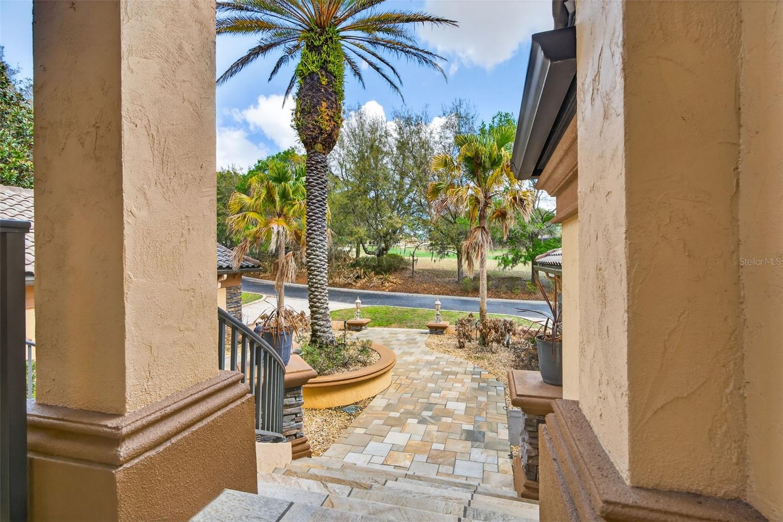 POINTE VISTA CONDO - Residential