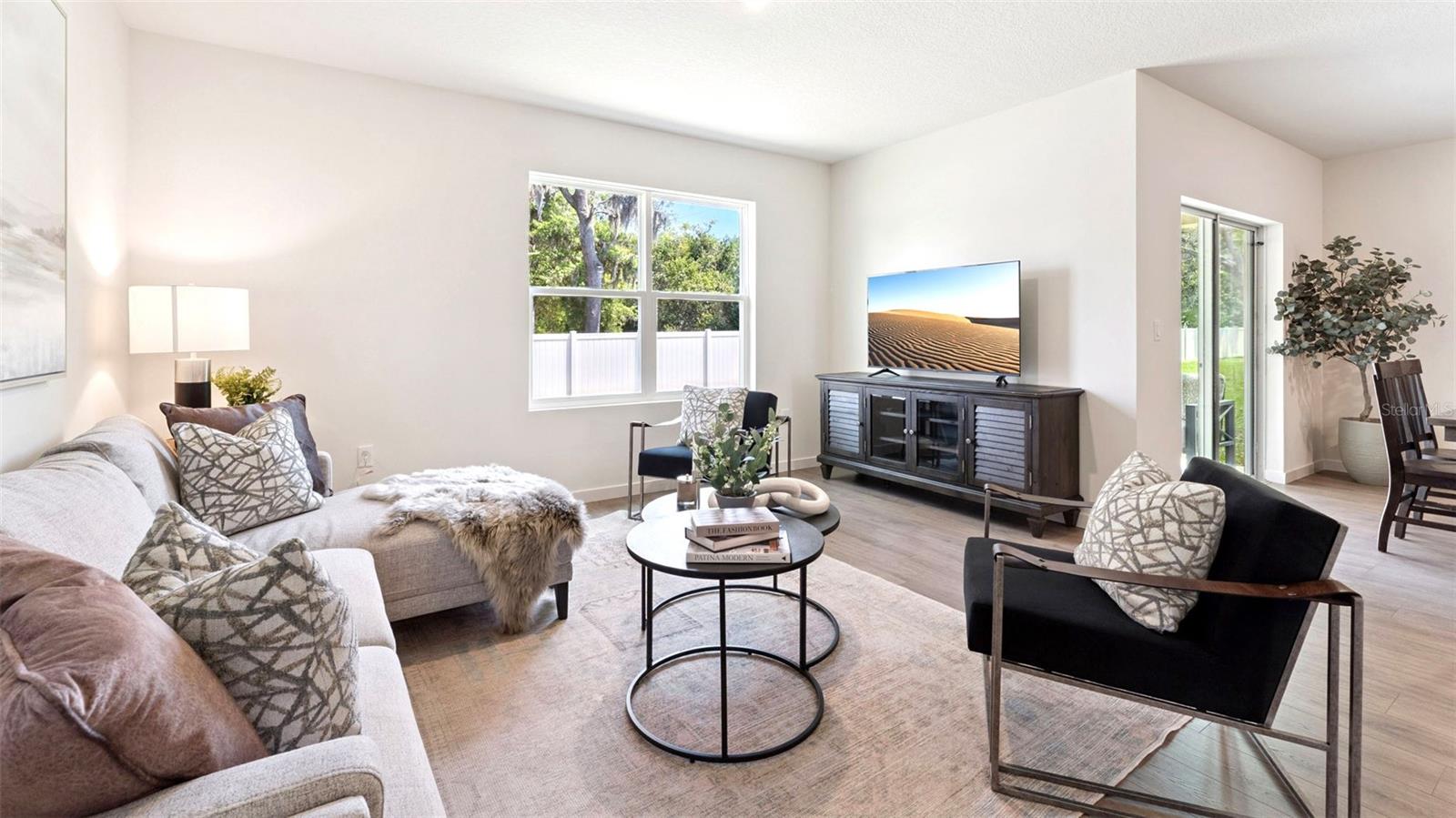 HARMONY WEST - Residential