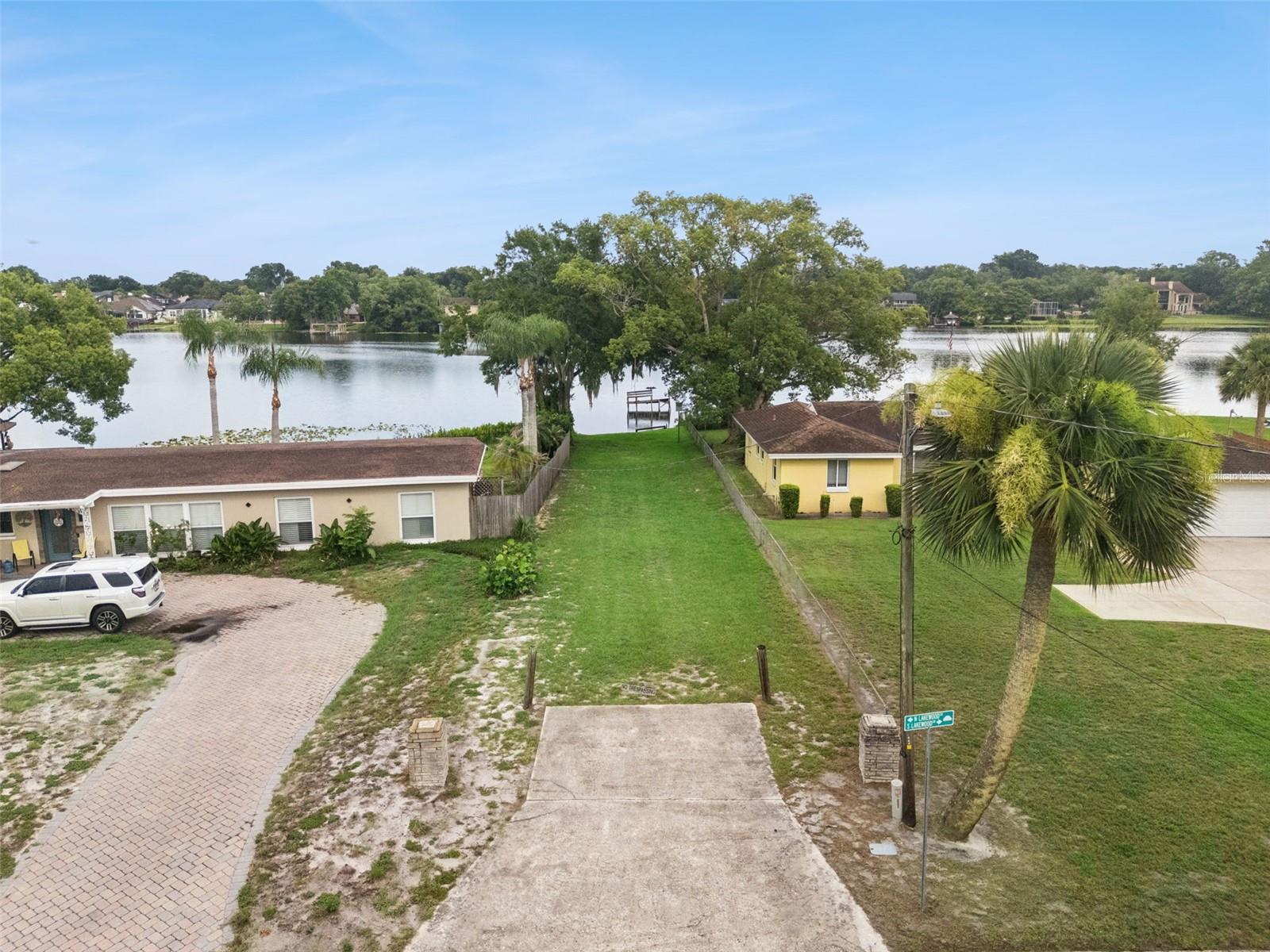 LAKEWOOD SHORES - Residential