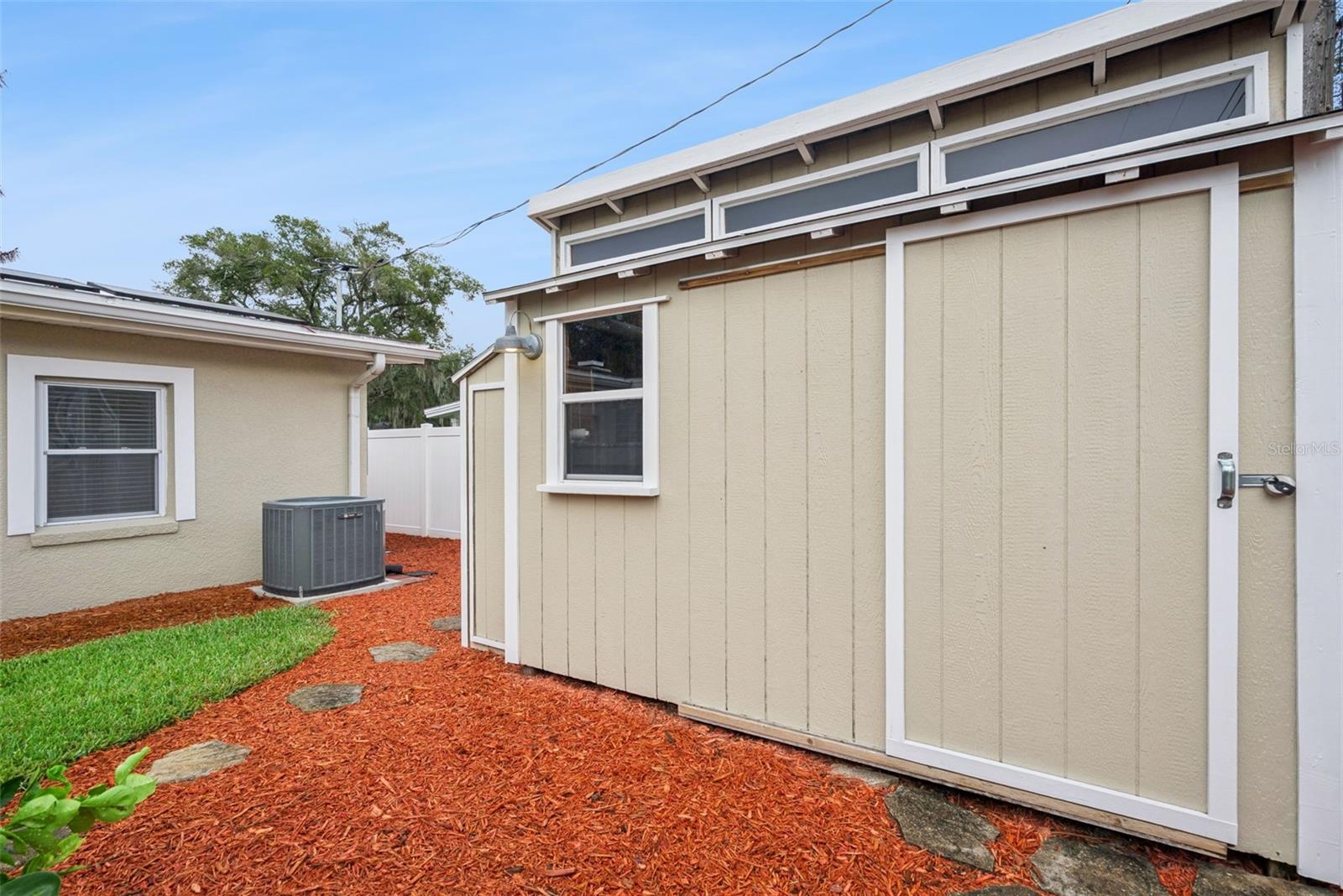 LAKEWOOD SHORES - Residential