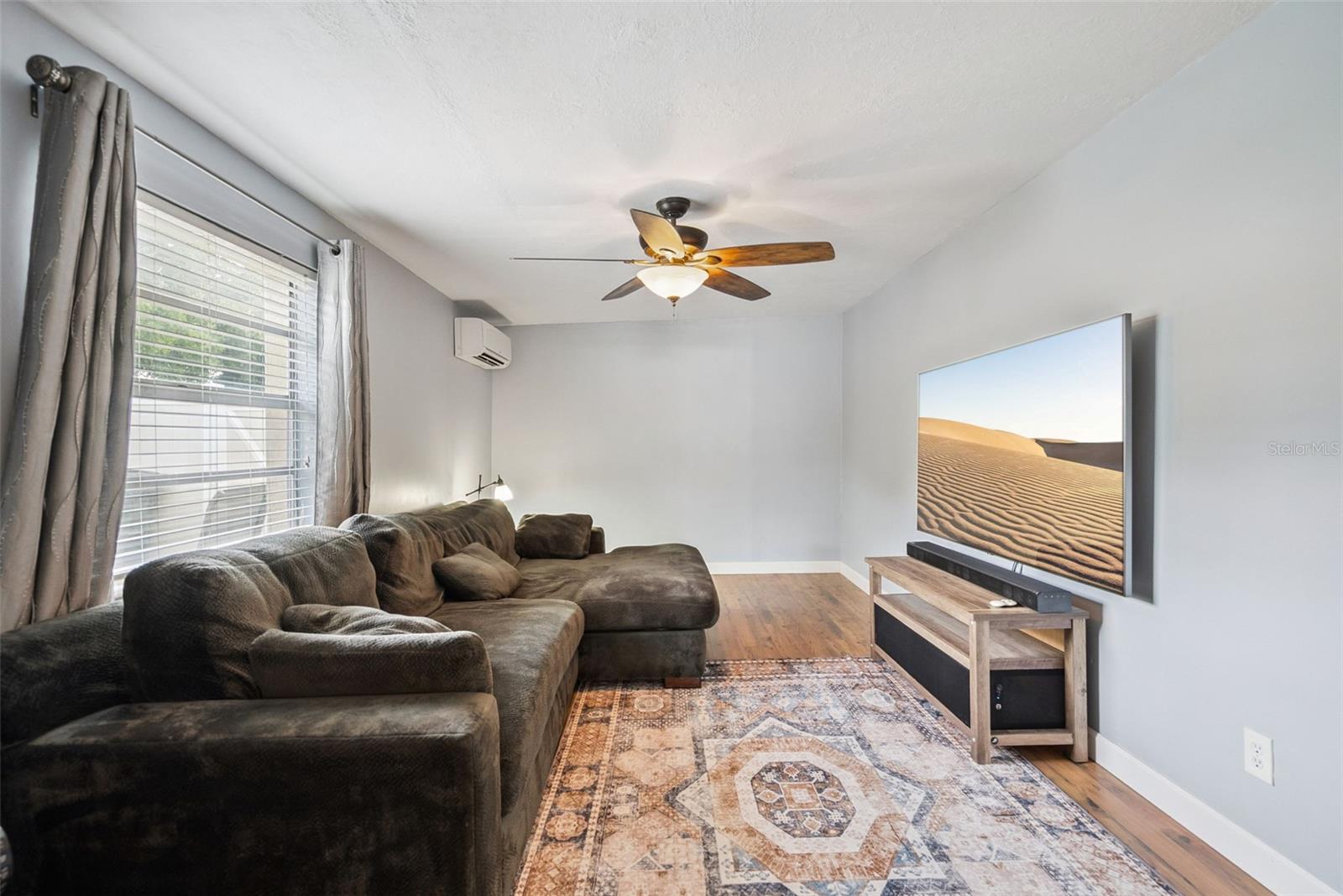 LAKEWOOD SHORES - Residential