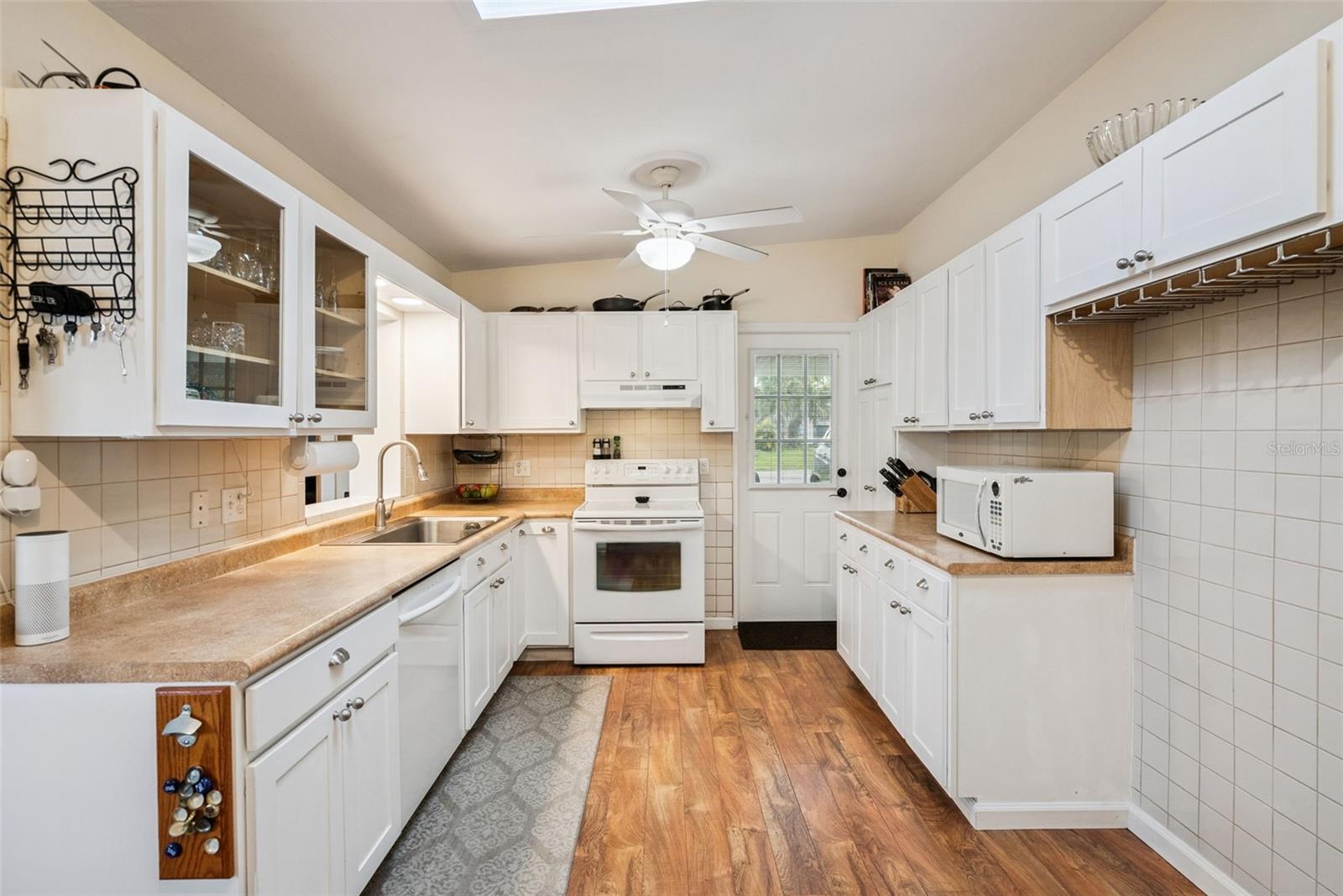 LAKEWOOD SHORES - Residential