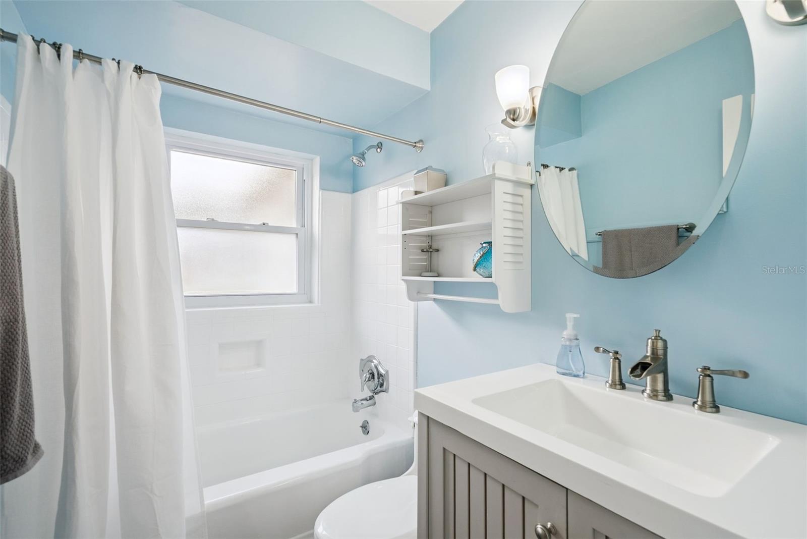 LAKEWOOD SHORES - Residential