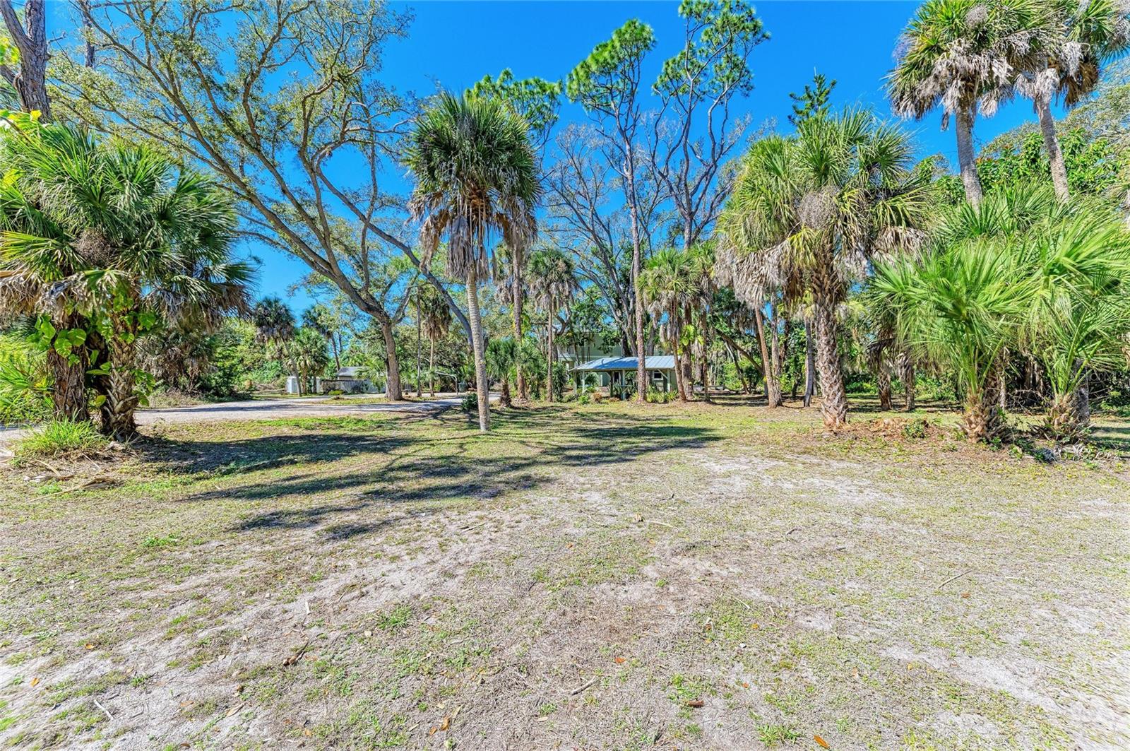 ARTIST ACRES - Residential