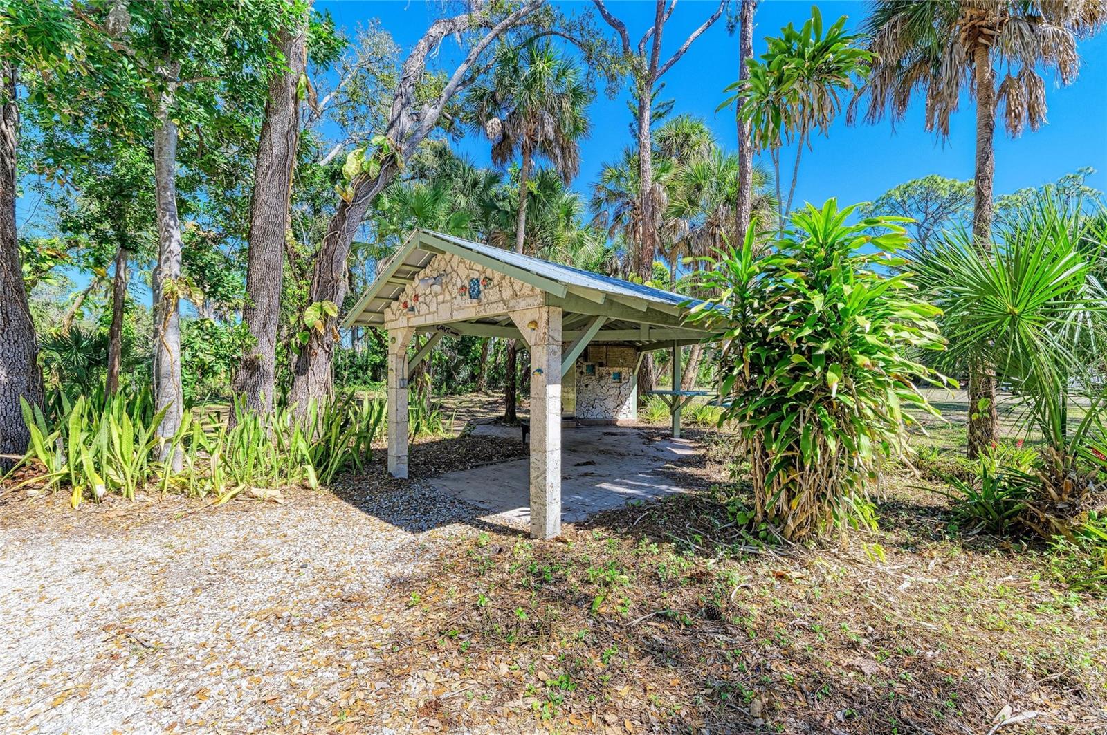 ARTIST ACRES - Residential
