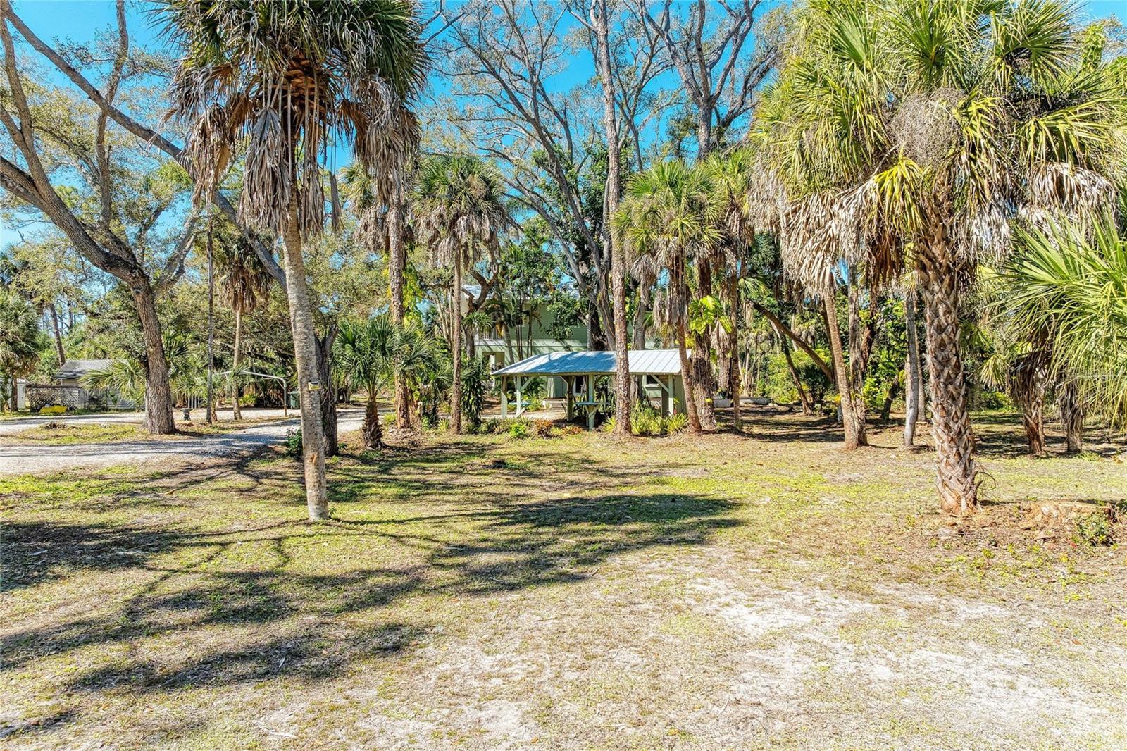 ARTIST ACRES - Residential