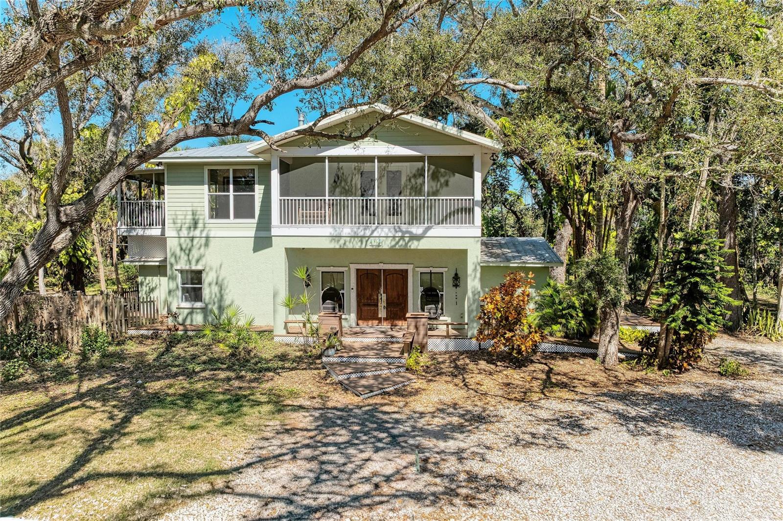 ARTIST ACRES - Residential