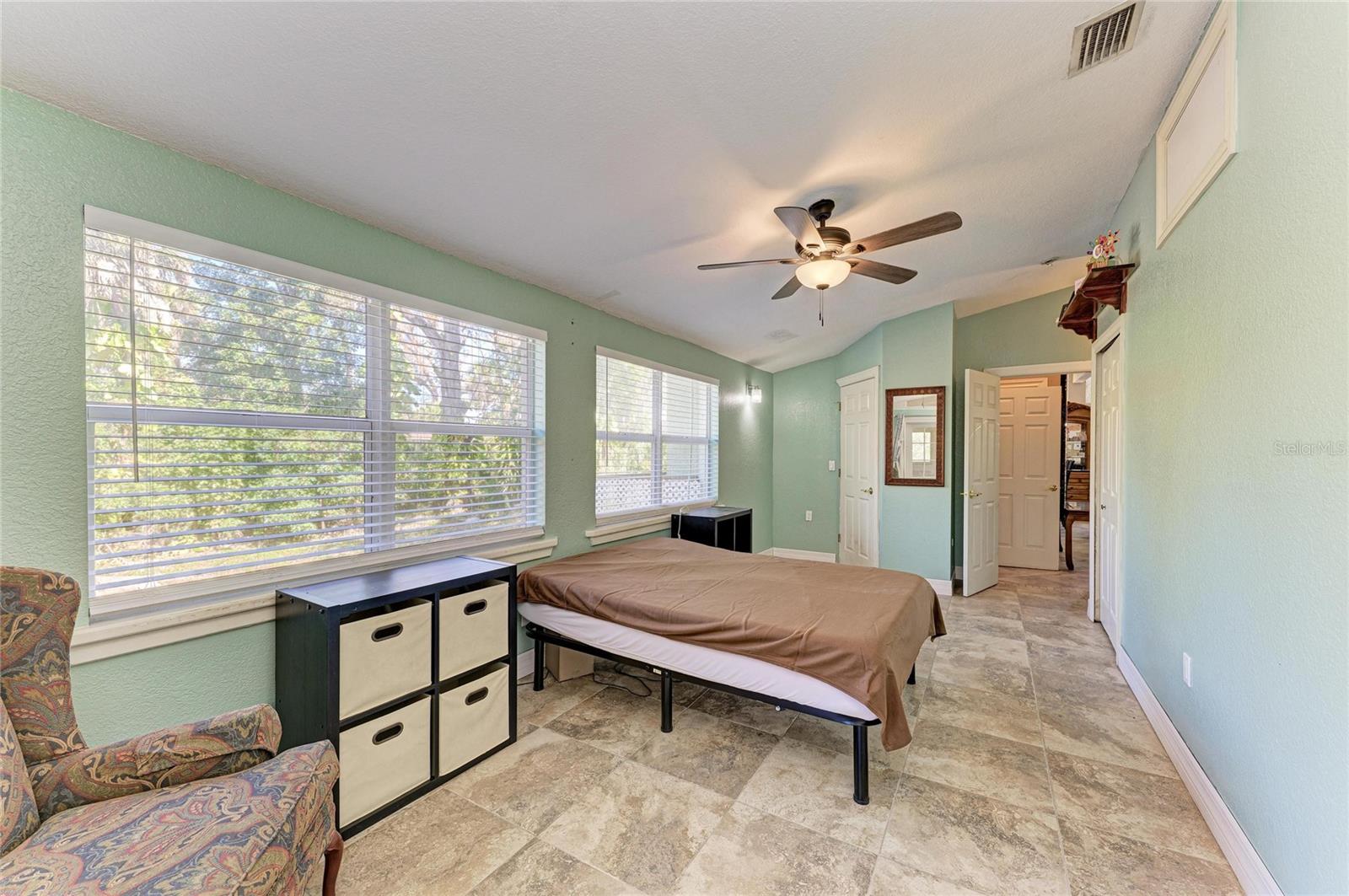 ARTIST ACRES - Residential