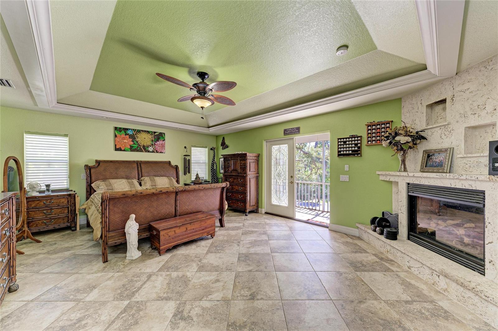 ARTIST ACRES - Residential