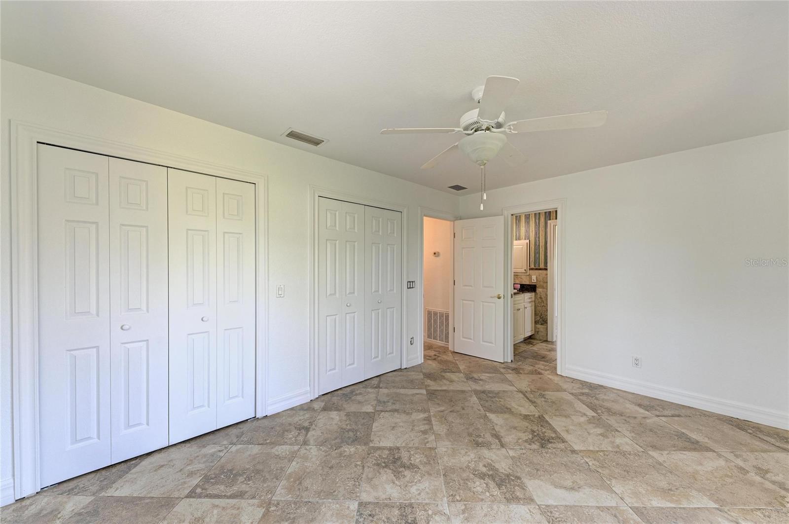 ARTIST ACRES - Residential