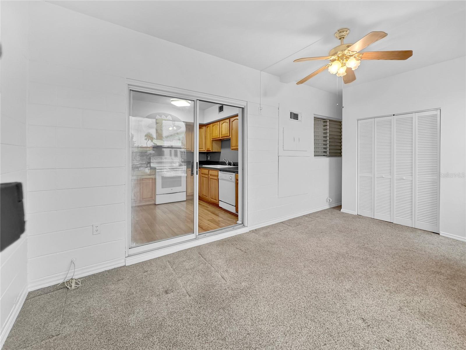 CLEARVIEW OAKS PARADISE - Residential