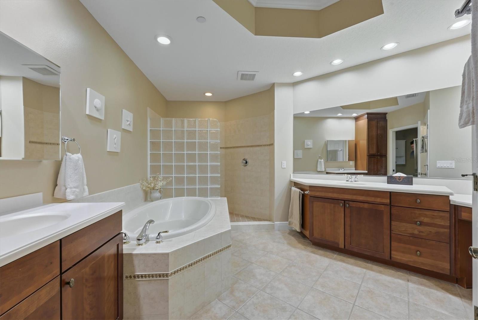 WATERCREST PH 4: UNIT 403 - Residential