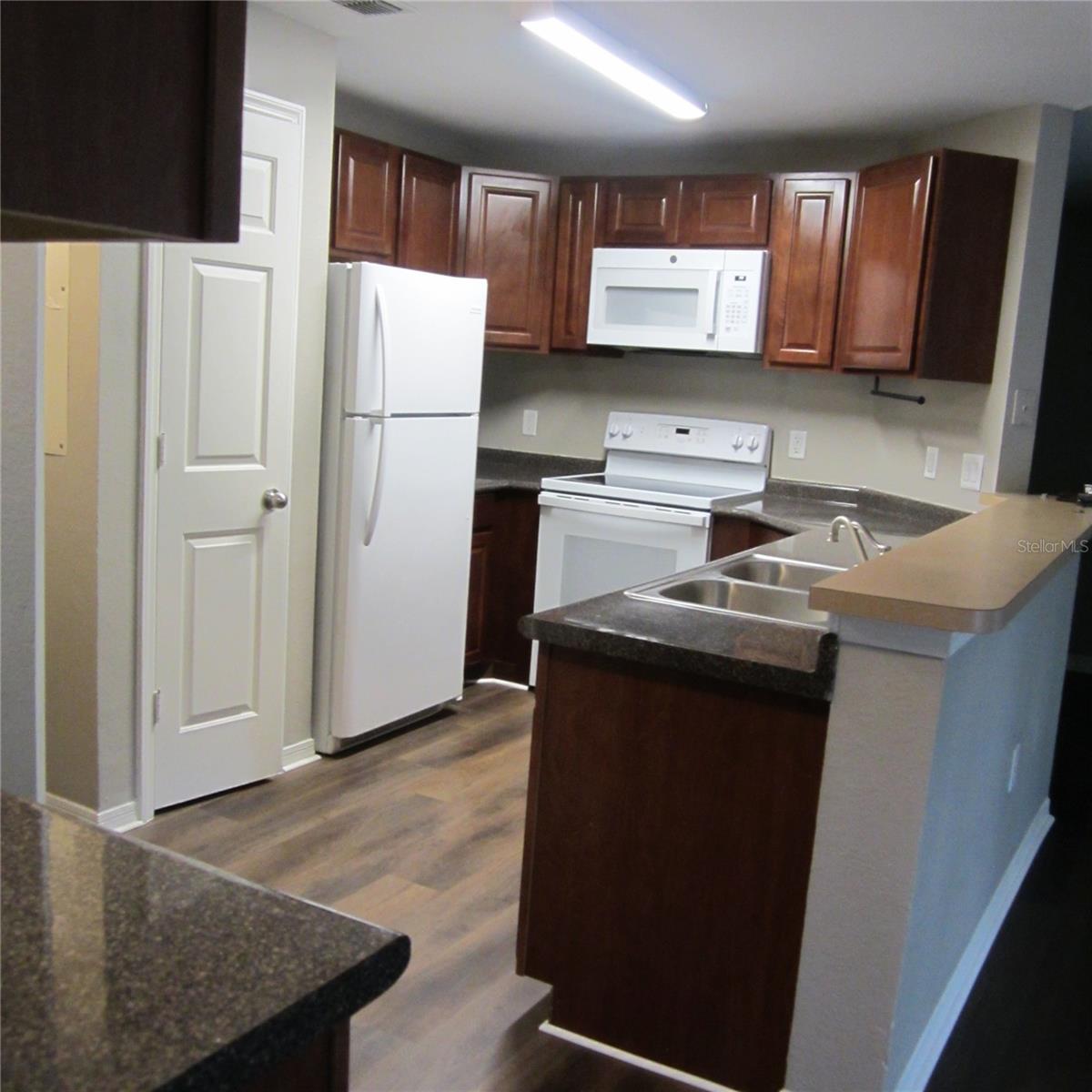 BORDEAUX CONDOMINUM - Residential