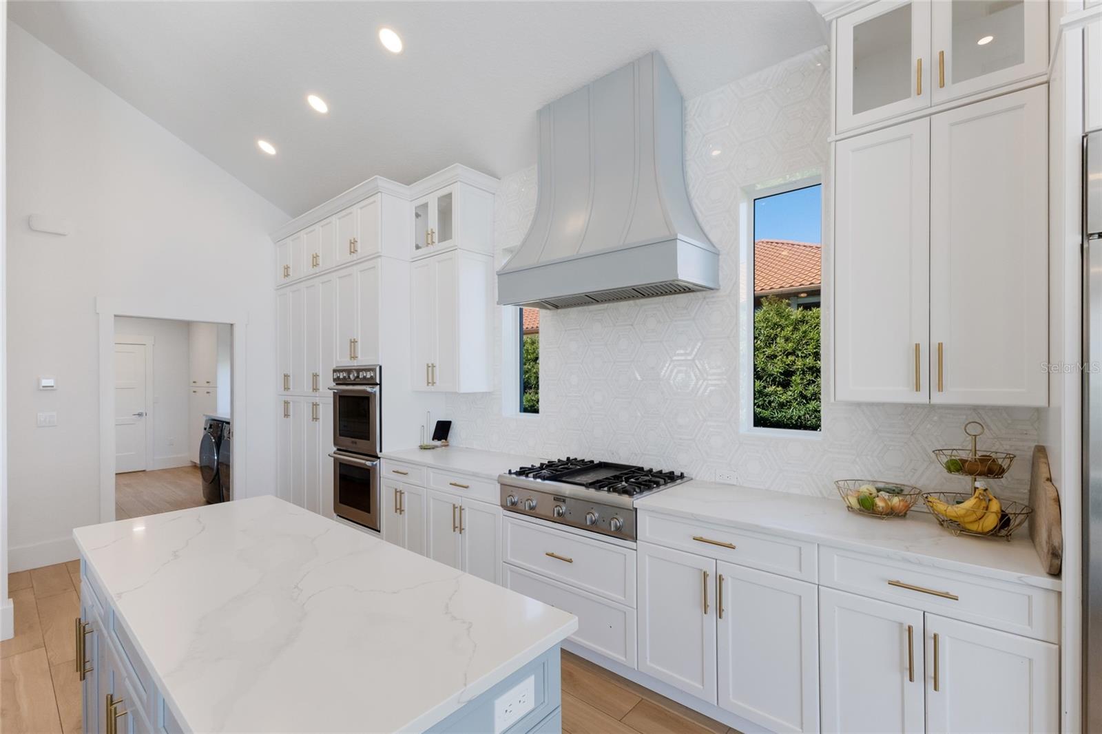 BRADLEY SHORES - Residential