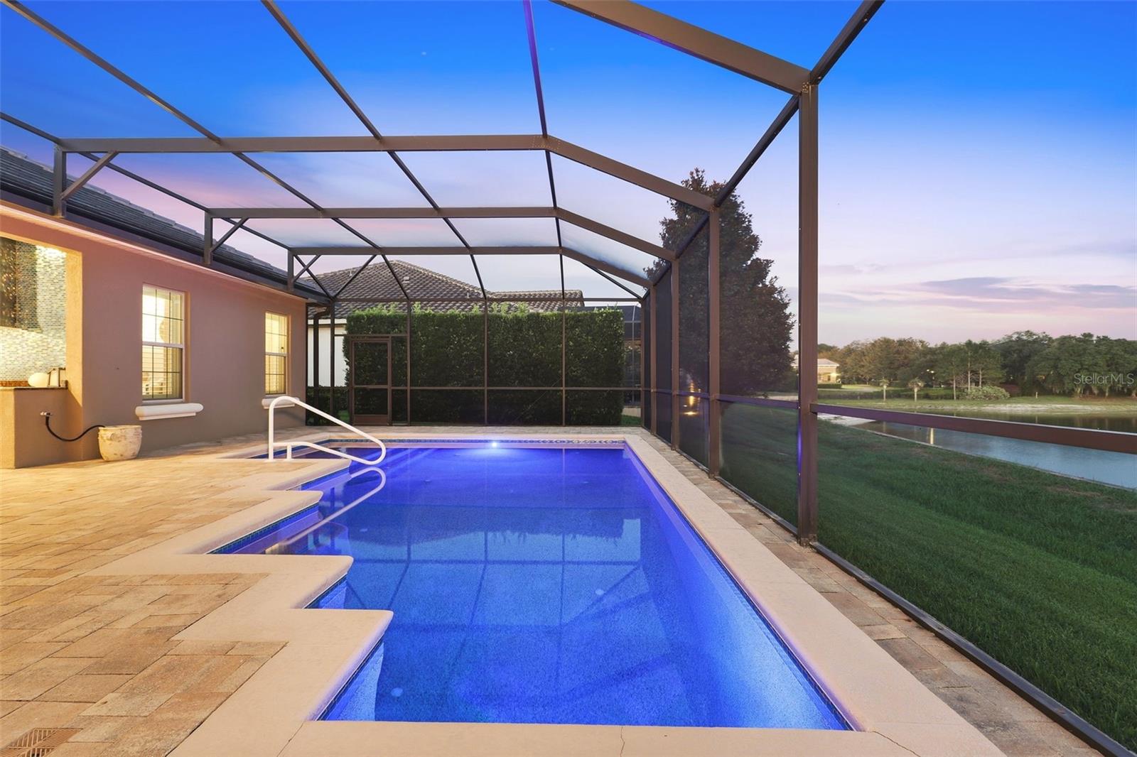 STEEPLE CHASE - Residential