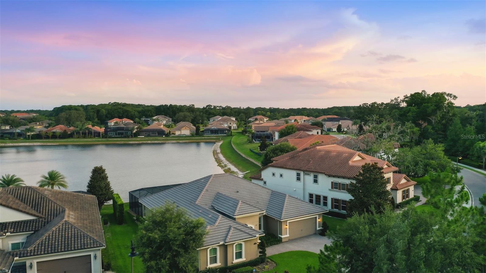 STEEPLE CHASE - Residential
