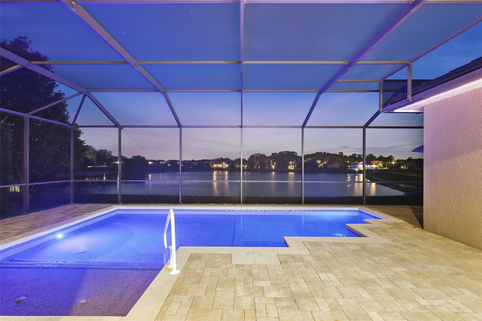 STEEPLE CHASE - Residential