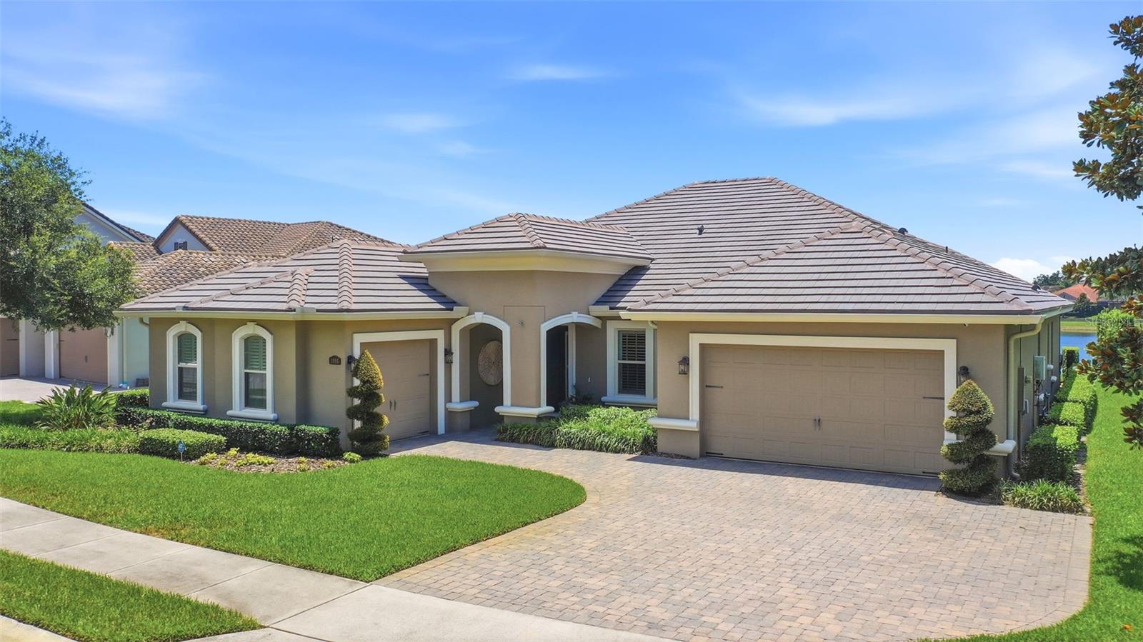 STEEPLE CHASE - Residential