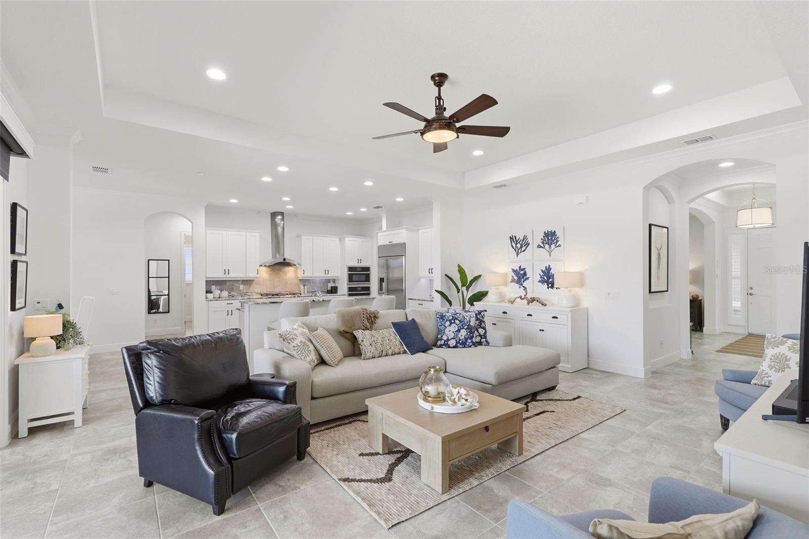 STEEPLE CHASE - Residential