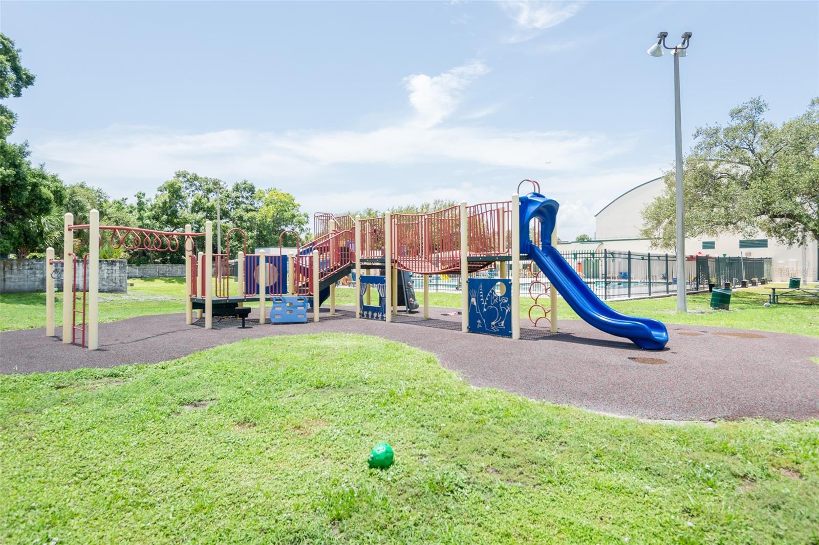 TRIANGLE HEIGHTS - Residential