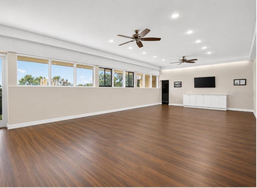 MOUNT DORA SUMMIT PLACE CONDO - Residential